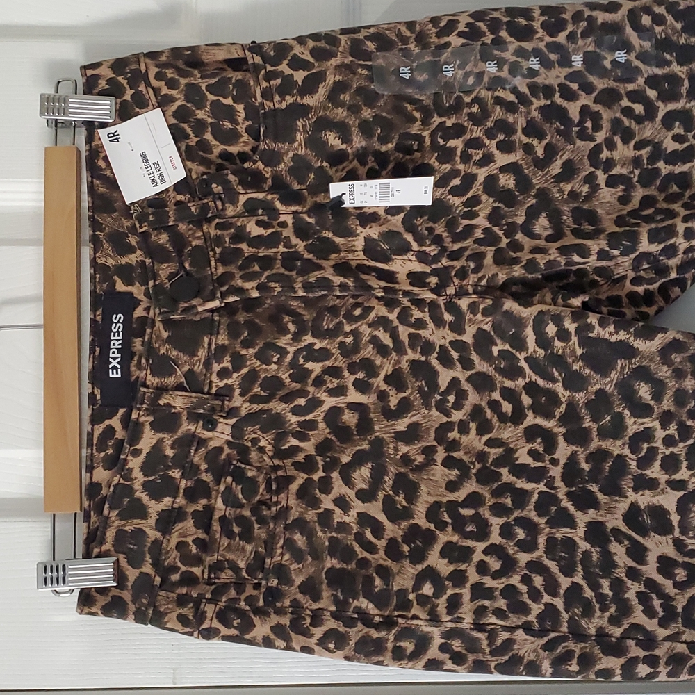 NWT Cat pants